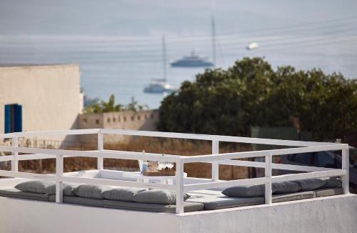 Adamas House | Ciel Milos