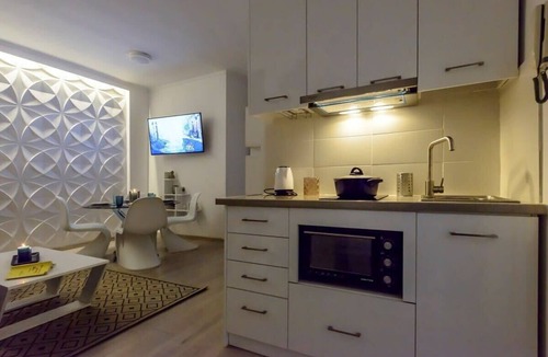 Kalamata Apartment | City Skyloft - Top location & Private Roof Garden