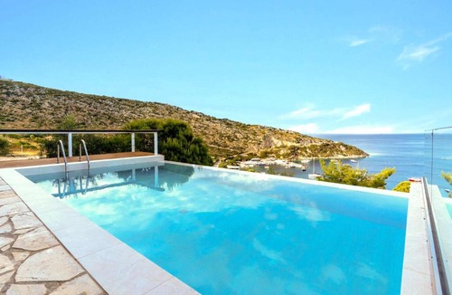 Elation Villa | Coastal Paradise Found - Komis' Private Pool Retreat