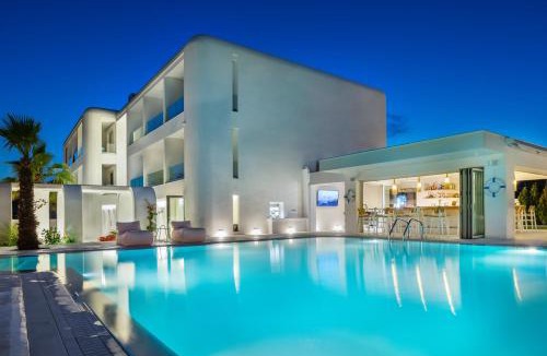 Skala Fourkas Hotel | Cocoοns Suites & Villas Fourka
