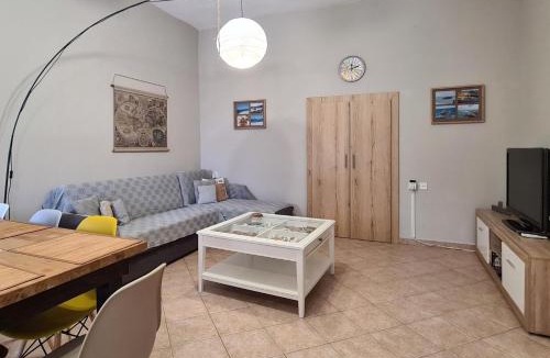 Sfinari House | Colimbos accommodation, 2 min from the beach