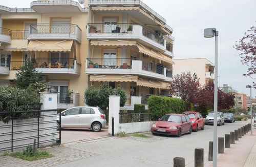 Pylaia-Chortiatis Apartment | Comfort Studio