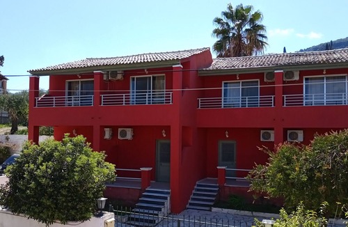 Agia Pelagia Chlomou Apartment | comfort studio with garden view
