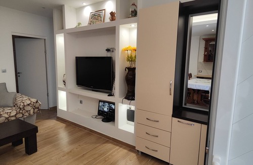 Vlore Villa | Comfortable apartment near the beach in Vlora - quiet area with balcony
