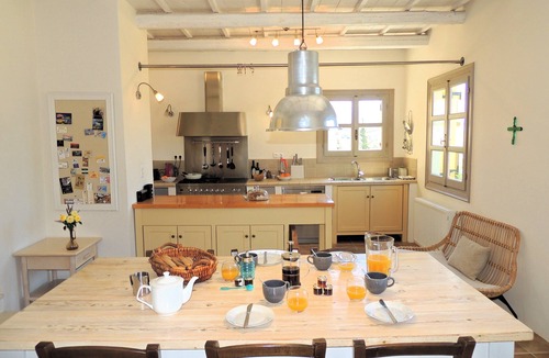 Kampia Villa | Completely private and very spacious 3 bedroom villa with large pool and views.