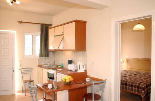 Almiros Beach Villa | Complex of Independent Maisonettes with Private Pools 250m from the virgin Beach