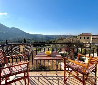 Achilleio House | Conte Makris - Achilleion Village