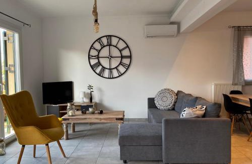 Pentati Apartment | Coralli Pentati 2 "Dimitris Apartments"