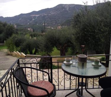 Liapades Apartment | Corfu Sunset family apartment