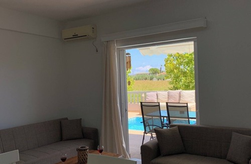 Agrilia Villa | Costa villa