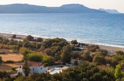 Filaki Villa | Costa Villa , Walk to Sandy Beach & Dinning, By ThinkVilla