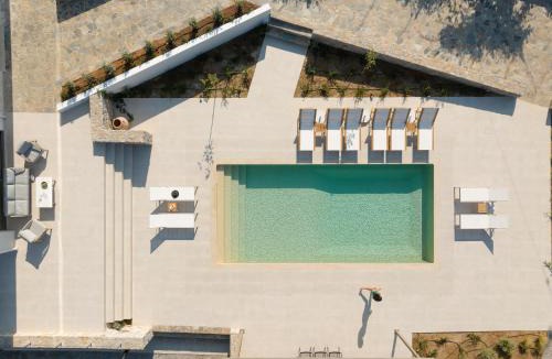 Filaki Villa | Costa Villa , Walk to Sandy Beach & Dinning, By ThinkVilla