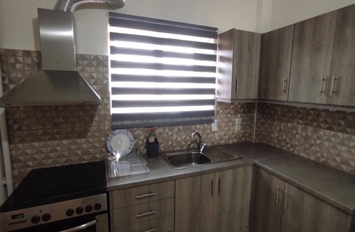Amarinthos Apartment | Cosy Apartment in Relaxed Neigboorhood