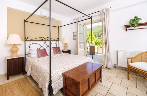 Agios Nikitas Villa | Cosy Villa with Sea-and-Mountain Views near Agios Nikitas
