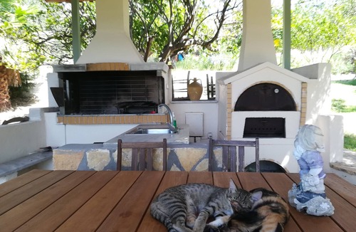 Foinikounta House | Country House 'No 3 Holiday Home' with Sea View, Wi-Fi, and Air Conditioning