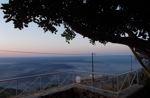 Agios Vasileios House | Countryside house overlooking the South Cretan Sea