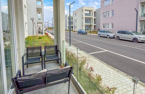 Sakës Apartment | Cozy 1-bedroom apartment in lovely Tale with AC