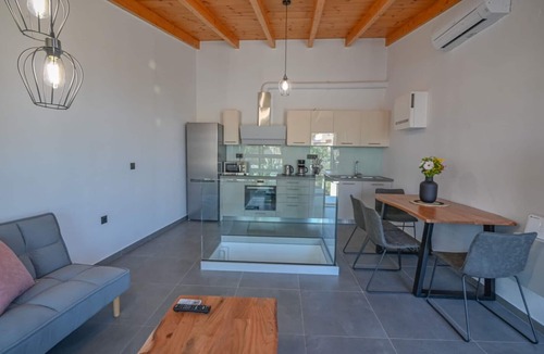 Kefalas Villa | Cozy Villa - Sauna & Hydromassage - Private Heated Pool - BBQ - View