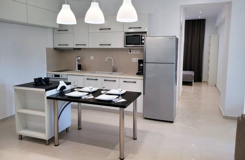 Agios Dimitrios Apartment | Crete aparthouse Nort Modern Apartment with Shared Sea View Patio near beach