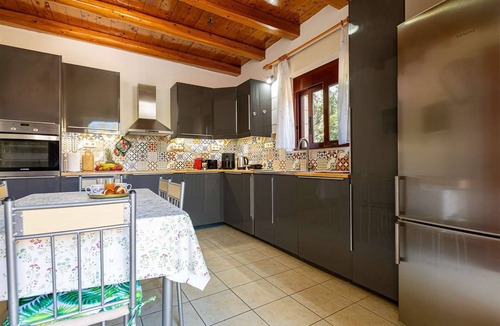Alikambos House | Crete Charming Countryside Retreat, Private Garden