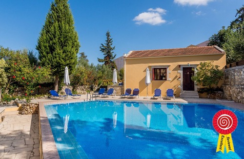 Douliana Condo | Crete – holiday rental – small village close to beaches -sharing a large pool
