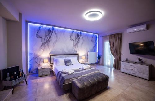 Gouvia Apartment | Daedalus Luxury Home - Seaview & Heated Pool