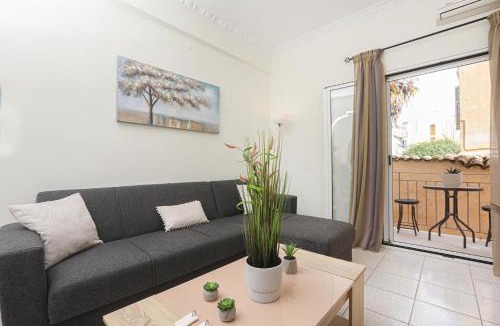 Corfu Town Apartment | Dafnis City Apartment
