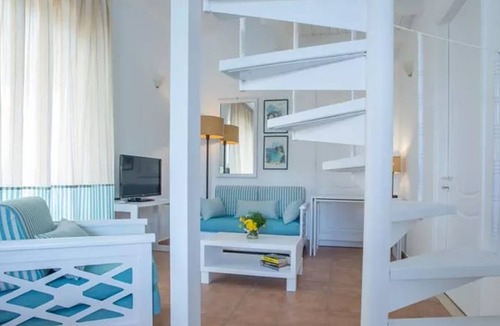 Ieromonachos House | Deluxe 2 Bedroom Residence with Sea View