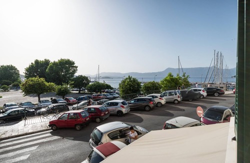 Old Town House | Deluxe Suite Side Sea View
