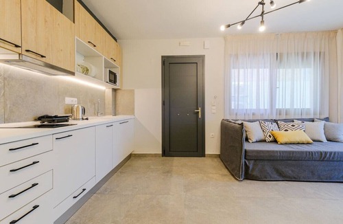 Agios Nikolaos Apartment | DeMar No 1 by RentalsPro - Agios Nikolaos