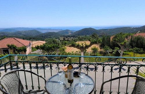 Argostoli Apartment | Dimitra's Comfort Apartment