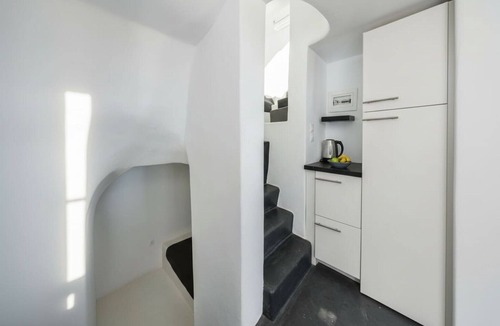 Emporio Apartment | Dionysos Wine Stay, Mountain Views