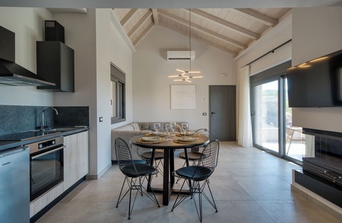 Aria House | Doceo Refined Living