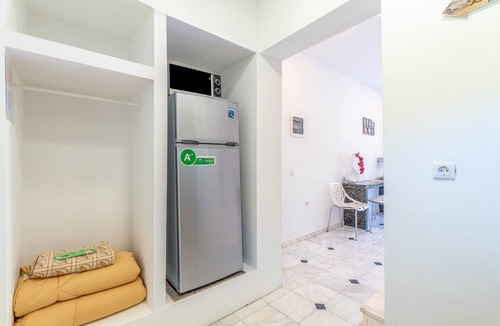 Agios Gordios Apartment | Doliva Anthi Apartment with Private Hot Tub, Mountain View, Wi-Fi, and Air Conditioning