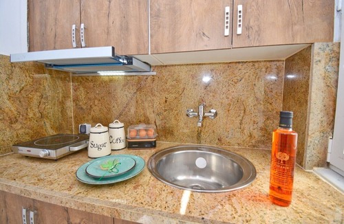 Agios Gordios Apartment | Doliva Chris Apartment with Private Pool, Mountain View, Wi-Fi and Air Conditioning