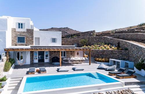 Kalafatis Villa | Dream View Villa, 2 min walk to the beach, by Red Windmill Villas