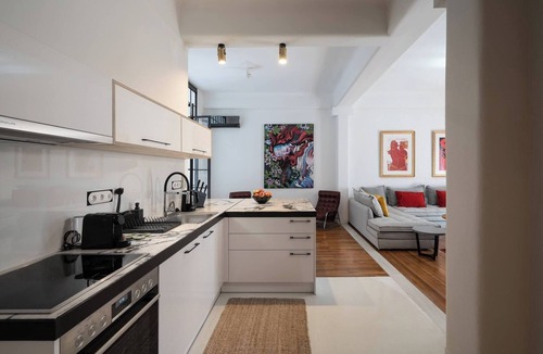 Psirri Apartment | Ebullience - Stylish & Chic Athens Apartment
