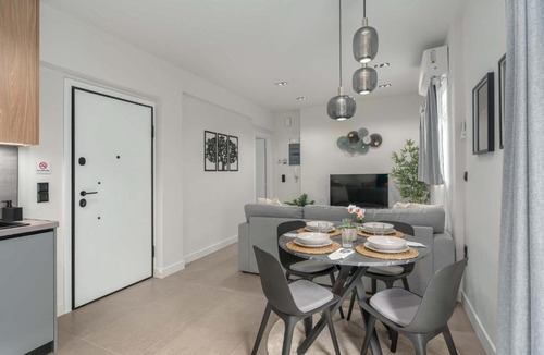 Aigaleo Apartment | Efi Luxury House Μοντέρνα κατοικία στο Αιγάλεω