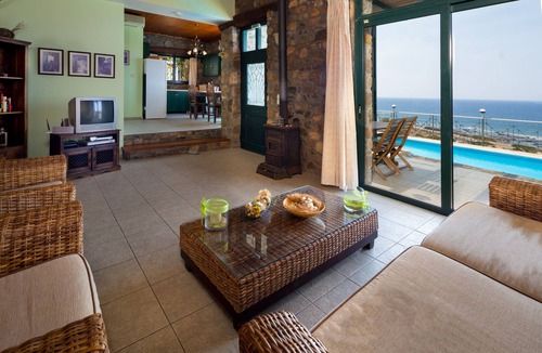 Livadia Villa | Elafonisi Villa with private pool and sea view - 13 min from Elafonisi Beach