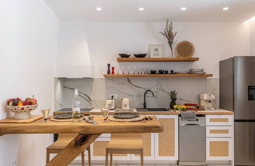 Engarai Apartment | Elaia Home luxury village apartment for two Naxos