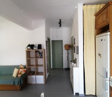 Paralia Dionysiou Apartment | Elef Apartment