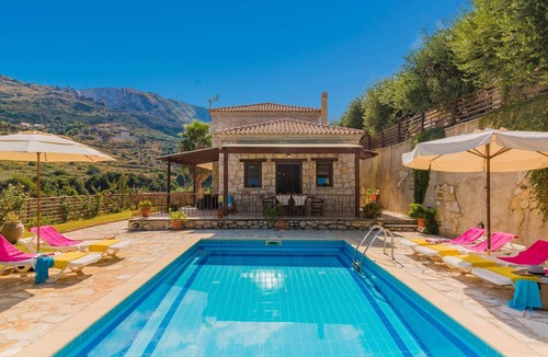 Argassi Villa | Elegance Villas