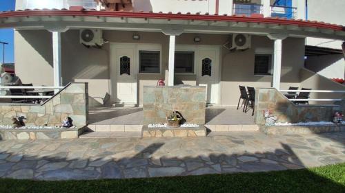Toroni Apartment | Elegant Villa Stelios