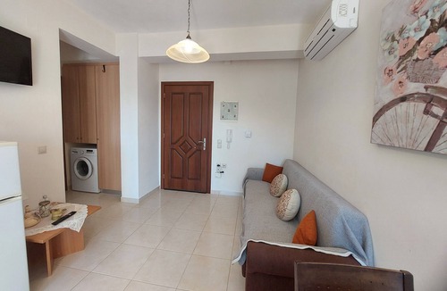 Argostoli Town Apartment | Elisso cozy one bedroom apartment with a wonderful garden