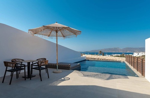 Adamas Apartment | Elmyra Suite, Divine Sea Views, Private Pool, Furnished Terrace, Milos