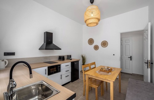 Symi Apartment | Elpidas ApartmentS In Symi