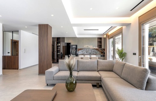 Petaloudes House | Emerald Estate by Interhome