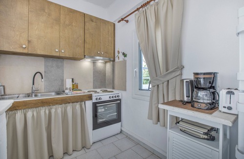 Agios Vasileios House | Entire Cottage in Kerames, Crete – 250 m from the Beach