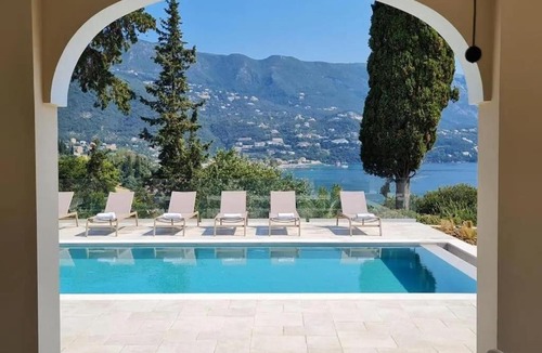 Dassia House | Entire villa in Ypsos - 10 guests - Private Villa