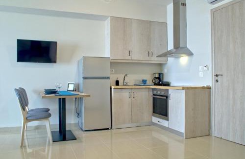 Platanitis Apartment | Epipleon Luxury Suites -101- Δωμάτιο 45τμ με βεράντα 30τμ μπροστά στη θάλασσα